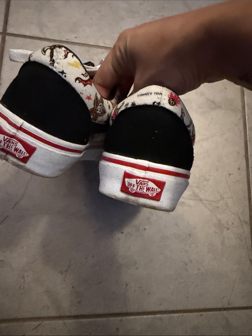 Vans Black White Red Tattoo Print Low-Top Sneakers - Picture 5 of 8